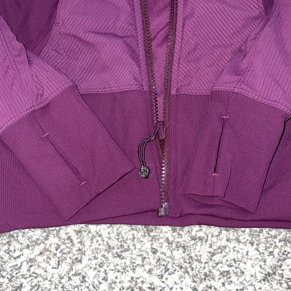 Lululemon In Flux Jacket - Reversible - Picture 8 of 11
